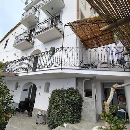 Mareluna Holiday Holiday home Praiano